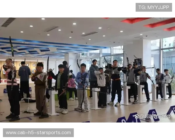 射箭学院加强青少年器材保养与使用规范宣传，青少年射击专业培训